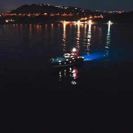 Botel Luxury Private Yacht *